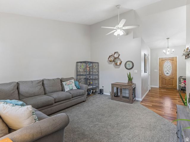 5558 S 400 W, Washington Terrace, UT 84405