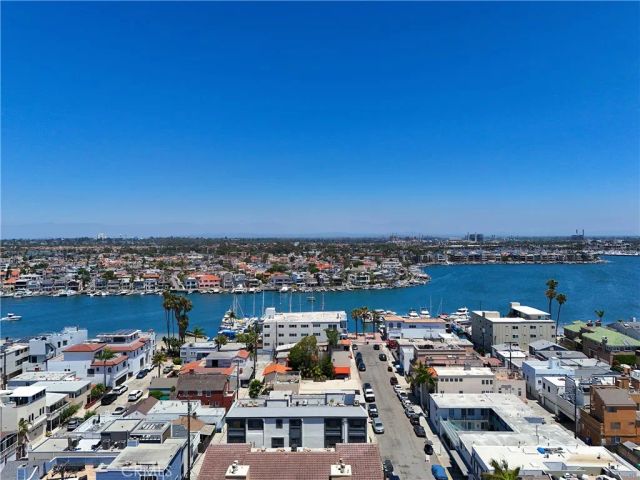 1 62nd Place 203, Long Beach, CA 90803