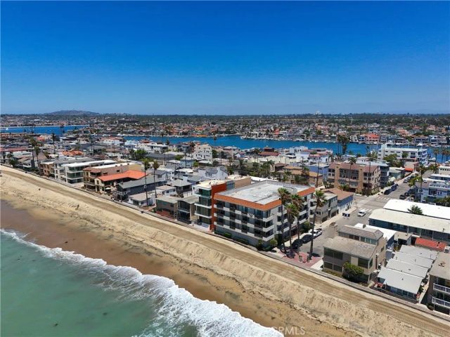 1 62nd Place 203, Long Beach, CA 90803