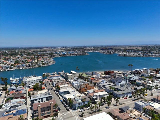1 62nd Place 203, Long Beach, CA 90803