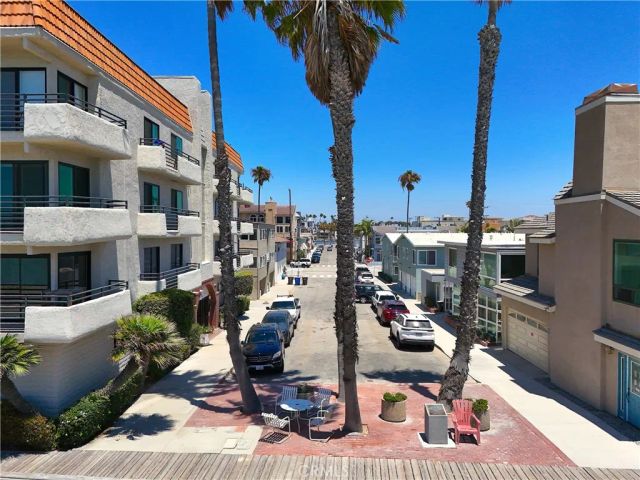 1 62nd Place 203, Long Beach, CA 90803