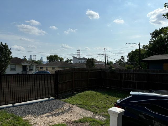 3501 Maury Street, Houston, TX 77009