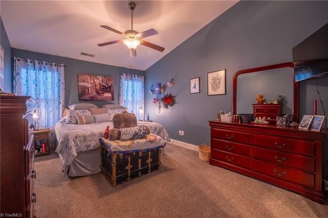 2857 Willoughby Court, Burlington, NC 27215