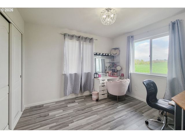 197 E ROOSEVELT St, Carlton, OR 97111