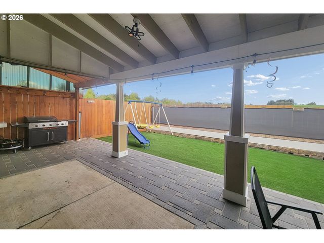 197 E ROOSEVELT St, Carlton, OR 97111
