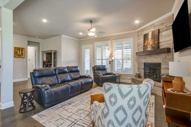 2001 Kati Jane Lane, Midlothian, TX 76065