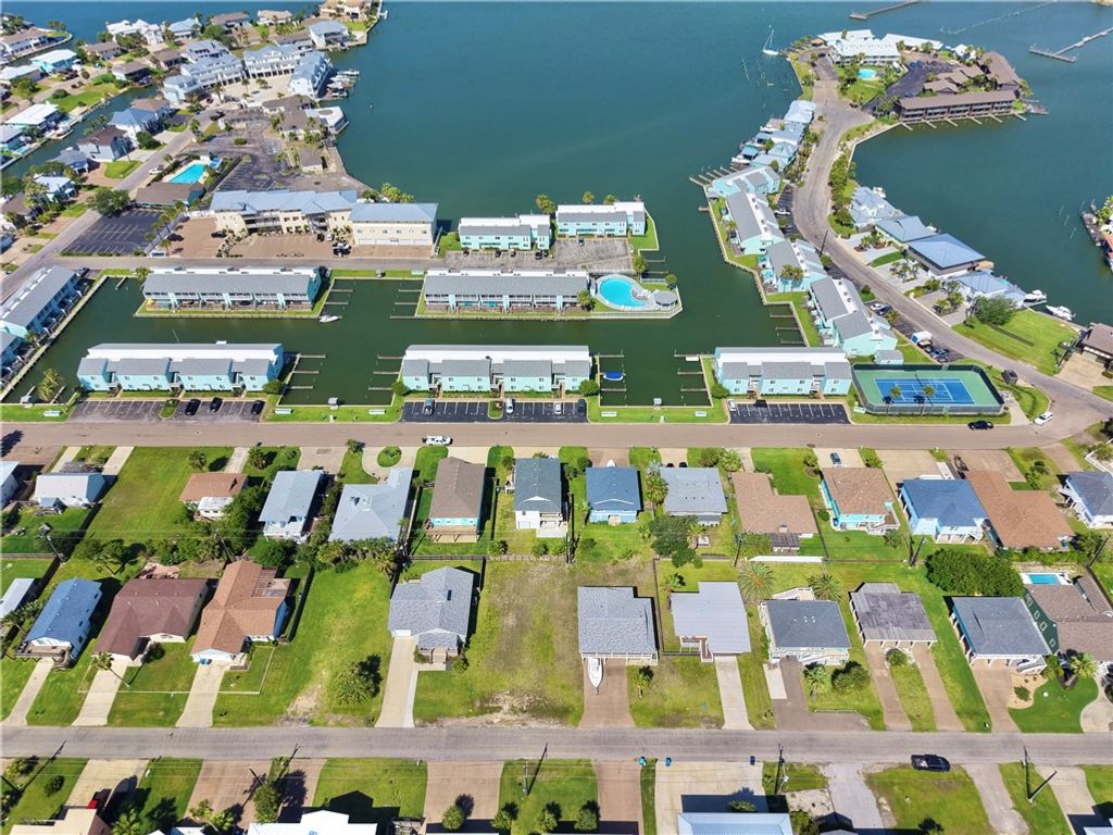 20 Nassau Dr, Rockport, TX 78382 — photo 4