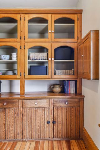 221 11th Avenue N, Hopkins, MN 55343