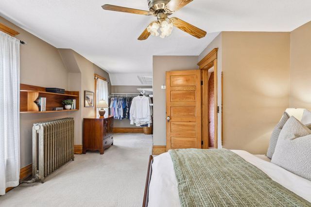 221 11th Avenue N, Hopkins, MN 55343