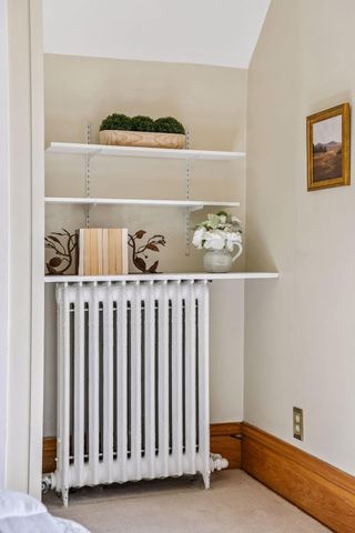 221 11th Avenue N, Hopkins, MN 55343