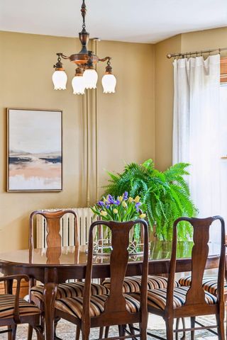 221 11th Avenue N, Hopkins, MN 55343