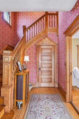 221 11th Avenue N, Hopkins, MN 55343