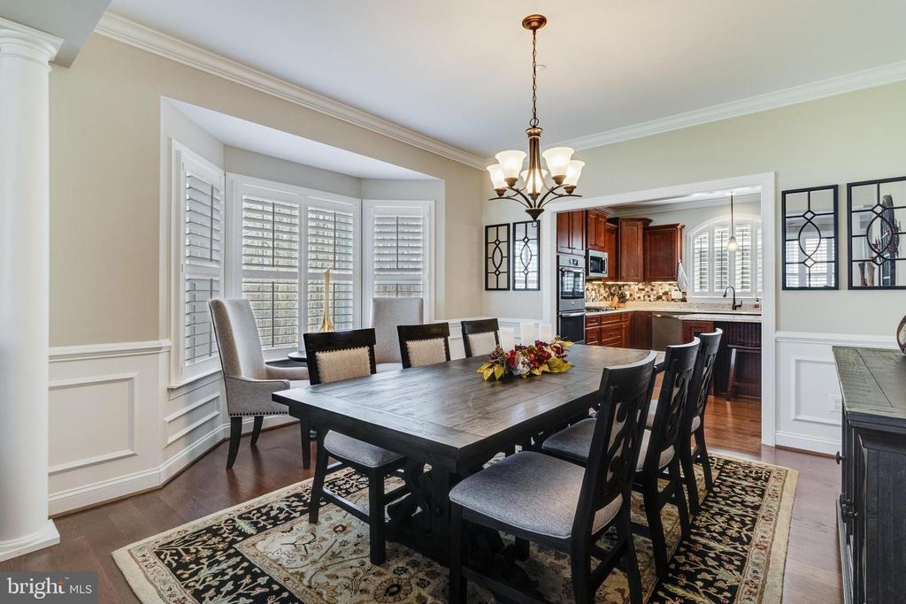 Image 12 of property listing at 6912 SOUTH ZELKOVA CT, La Plata, MD 20646