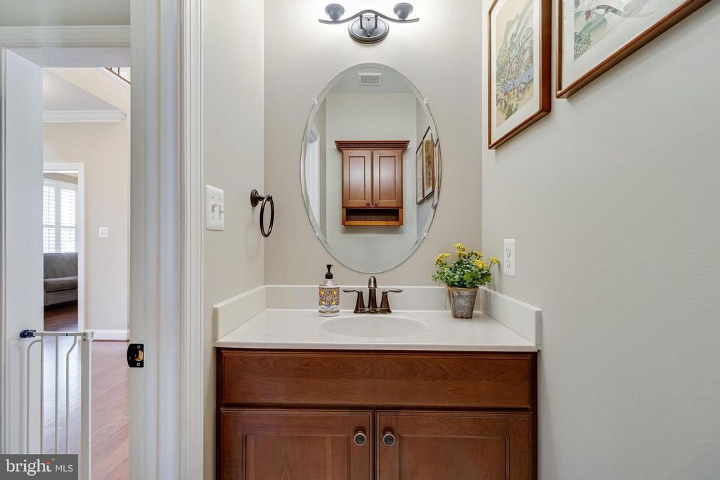 Image 28 of property listing at 6912 SOUTH ZELKOVA CT, La Plata, MD 20646