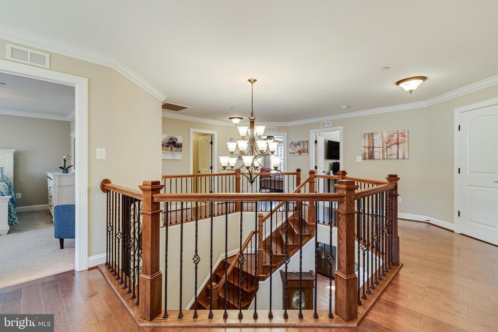 Image 29 of property listing at 6912 SOUTH ZELKOVA CT, La Plata, MD 20646