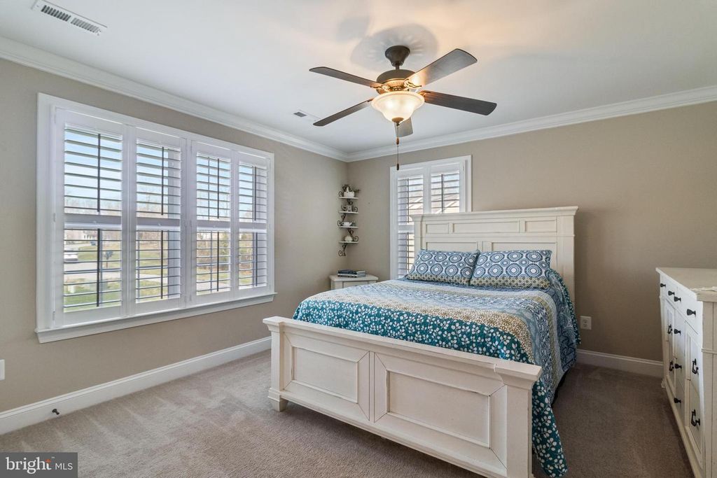 Image 30 of property listing at 6912 SOUTH ZELKOVA CT, La Plata, MD 20646