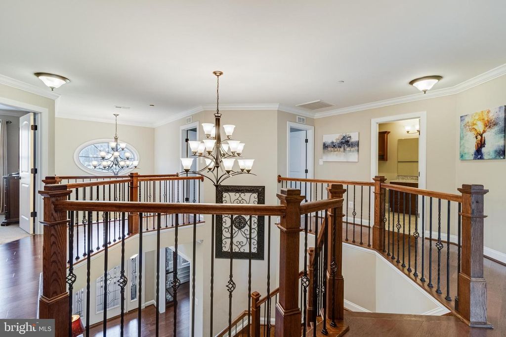 Image 31 of property listing at 6912 SOUTH ZELKOVA CT, La Plata, MD 20646
