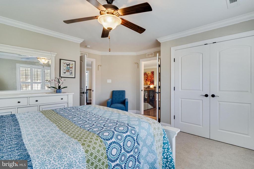 Image 32 of property listing at 6912 SOUTH ZELKOVA CT, La Plata, MD 20646
