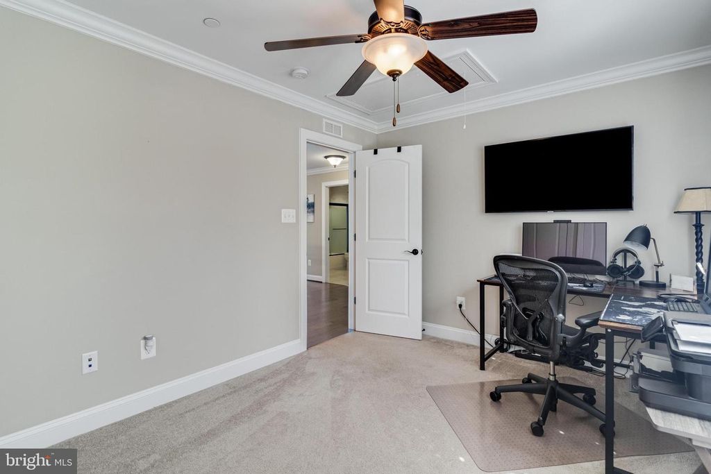 Image 46 of property listing at 6912 SOUTH ZELKOVA CT, La Plata, MD 20646