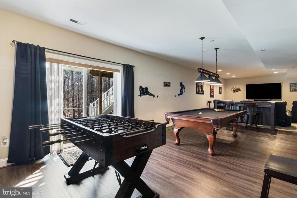 Image 55 of property listing at 6912 SOUTH ZELKOVA CT, La Plata, MD 20646