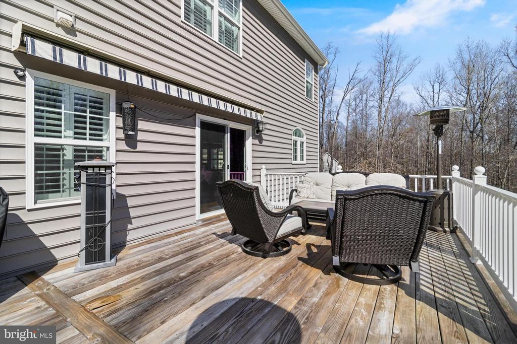 Image 64 of property listing at 6912 SOUTH ZELKOVA CT, La Plata, MD 20646