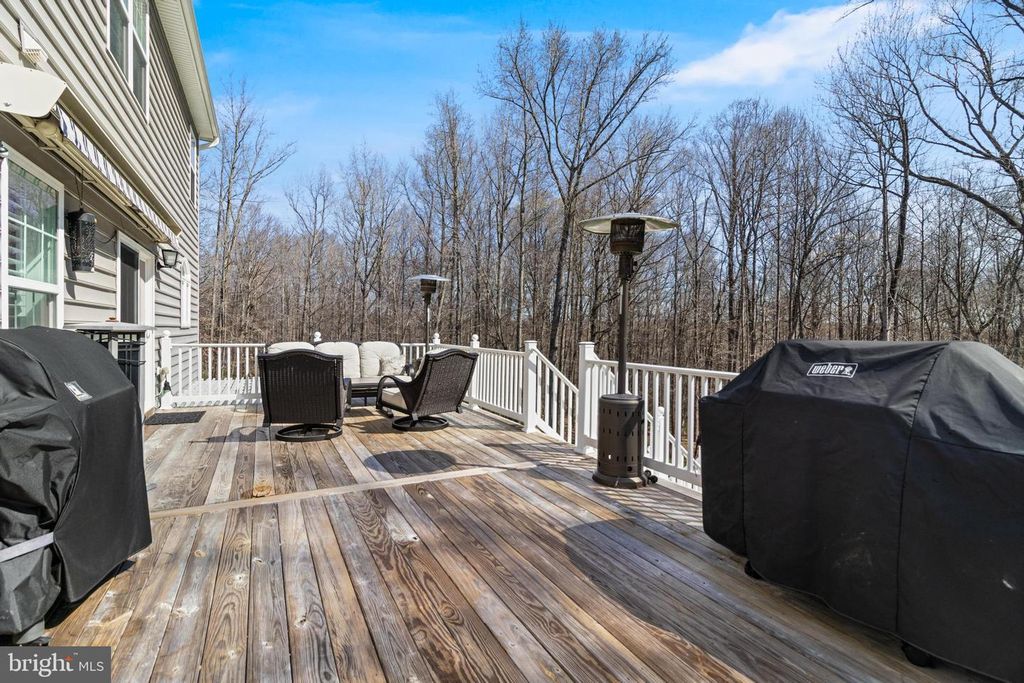 Image 66 of property listing at 6912 SOUTH ZELKOVA CT, La Plata, MD 20646