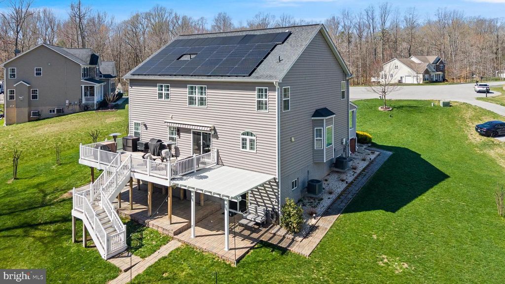 Image 74 of property listing at 6912 SOUTH ZELKOVA CT, La Plata, MD 20646