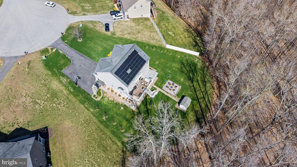 Image 77 of property listing at 6912 SOUTH ZELKOVA CT, La Plata, MD 20646