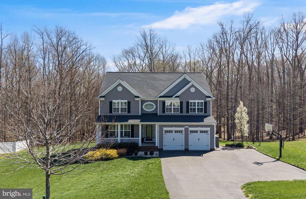 Image 87 of property listing at 6912 SOUTH ZELKOVA CT, La Plata, MD 20646