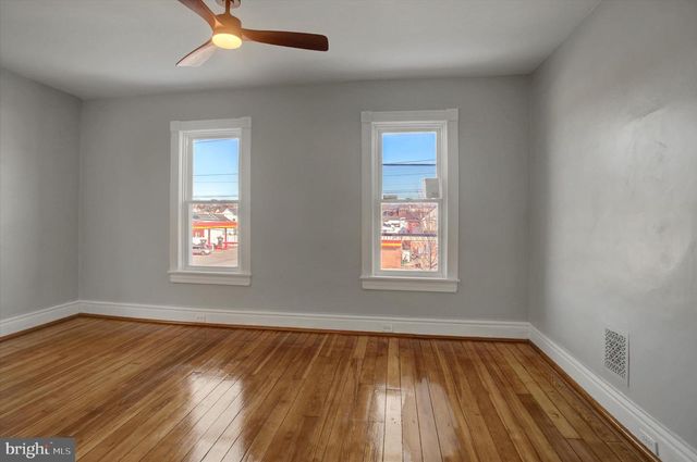 48 W THIRD STREET, Waynesboro, PA 17268