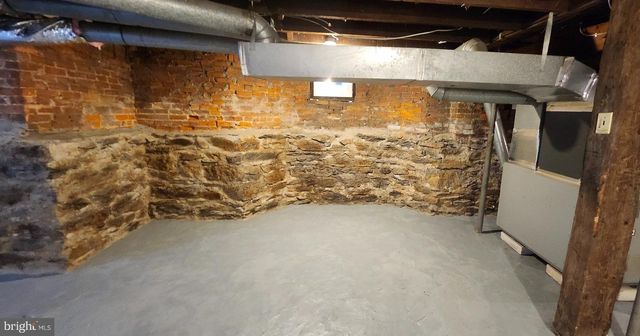 48 W THIRD STREET, Waynesboro, PA 17268