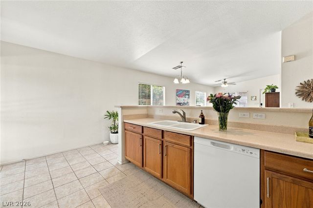 4960 Mascaro Drive, Las Vegas, NV 89122