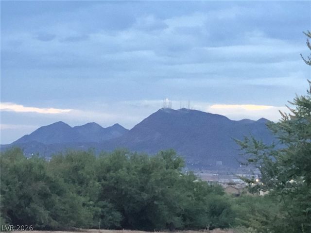 4960 Mascaro Drive, Las Vegas, NV 89122