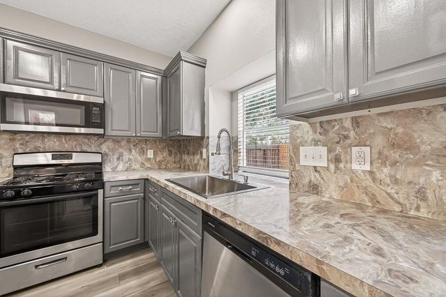 12711 Laleu Lane, Houston, TX 77071