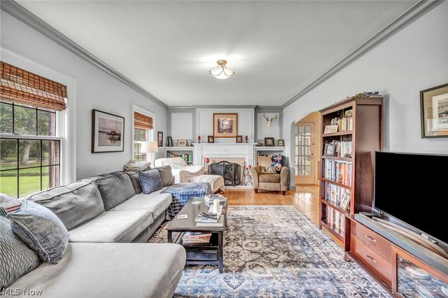 437 Indianola Road, Youngstown, OH 44512