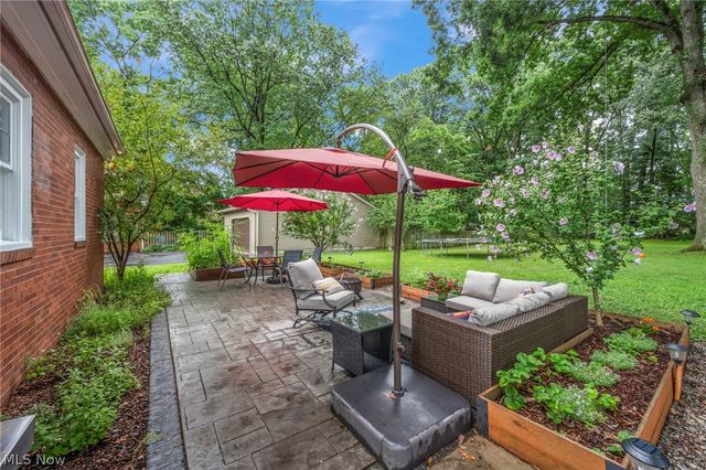 437 Indianola Road, Youngstown, OH 44512