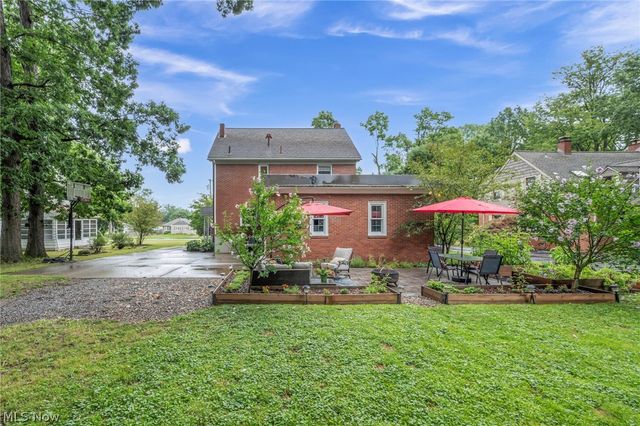 437 Indianola Road, Youngstown, OH 44512
