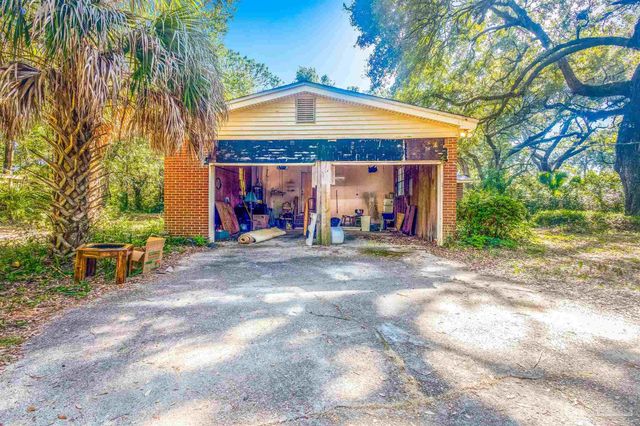 6598 Dewrell Sq, Pensacola, FL 32504