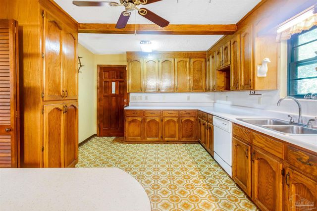 6598 Dewrell Sq, Pensacola, FL 32504