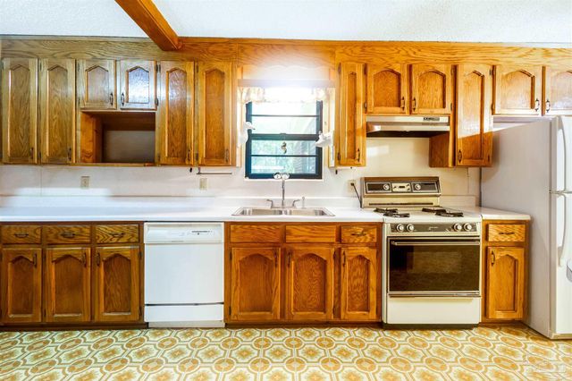 6598 Dewrell Sq, Pensacola, FL 32504