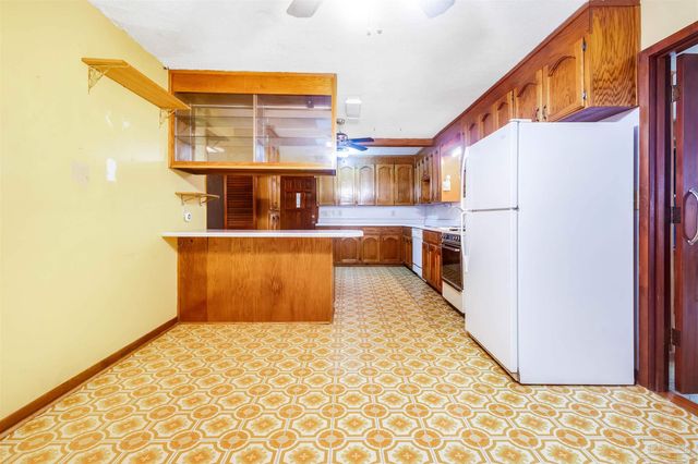 6598 Dewrell Sq, Pensacola, FL 32504