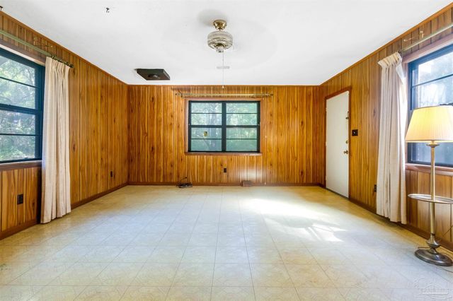 6598 Dewrell Sq, Pensacola, FL 32504