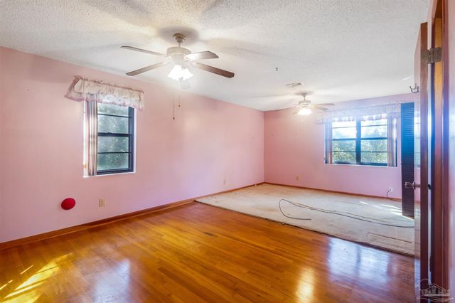 6598 Dewrell Sq, Pensacola, FL 32504