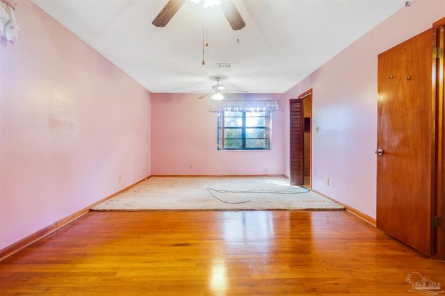 6598 Dewrell Sq, Pensacola, FL 32504