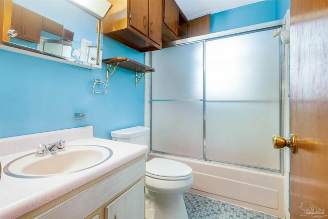 6598 Dewrell Sq, Pensacola, FL 32504