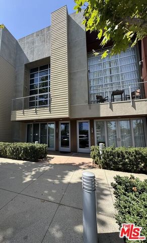 121 E City Place Drive, Santa Ana, CA 92705