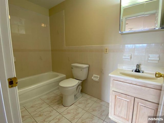 76 Union Street A10, Newark, NJ 07105