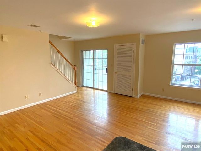 76 Union Street A10, Newark, NJ 07105