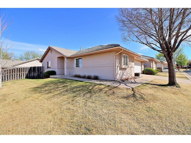 5226 W 11th St, Greeley, CO 80634