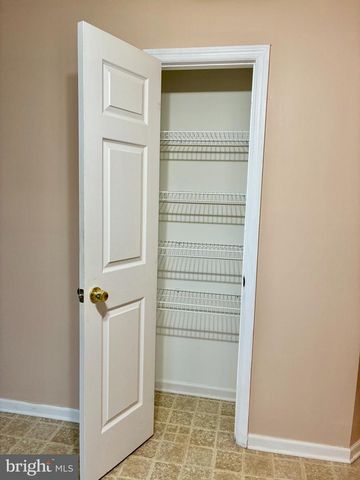 4 RIVA RIDGE LN, Bear, DE 19701